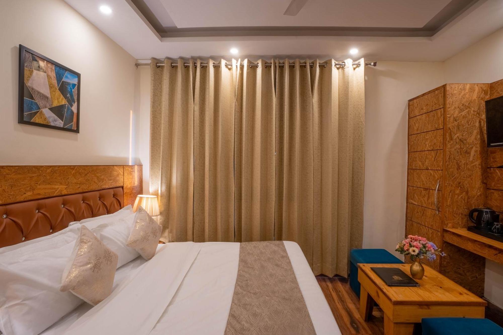Perfectstayz Vista 5 Min Walk To Mall Road มัสซูรี ภายนอก รูปภาพ