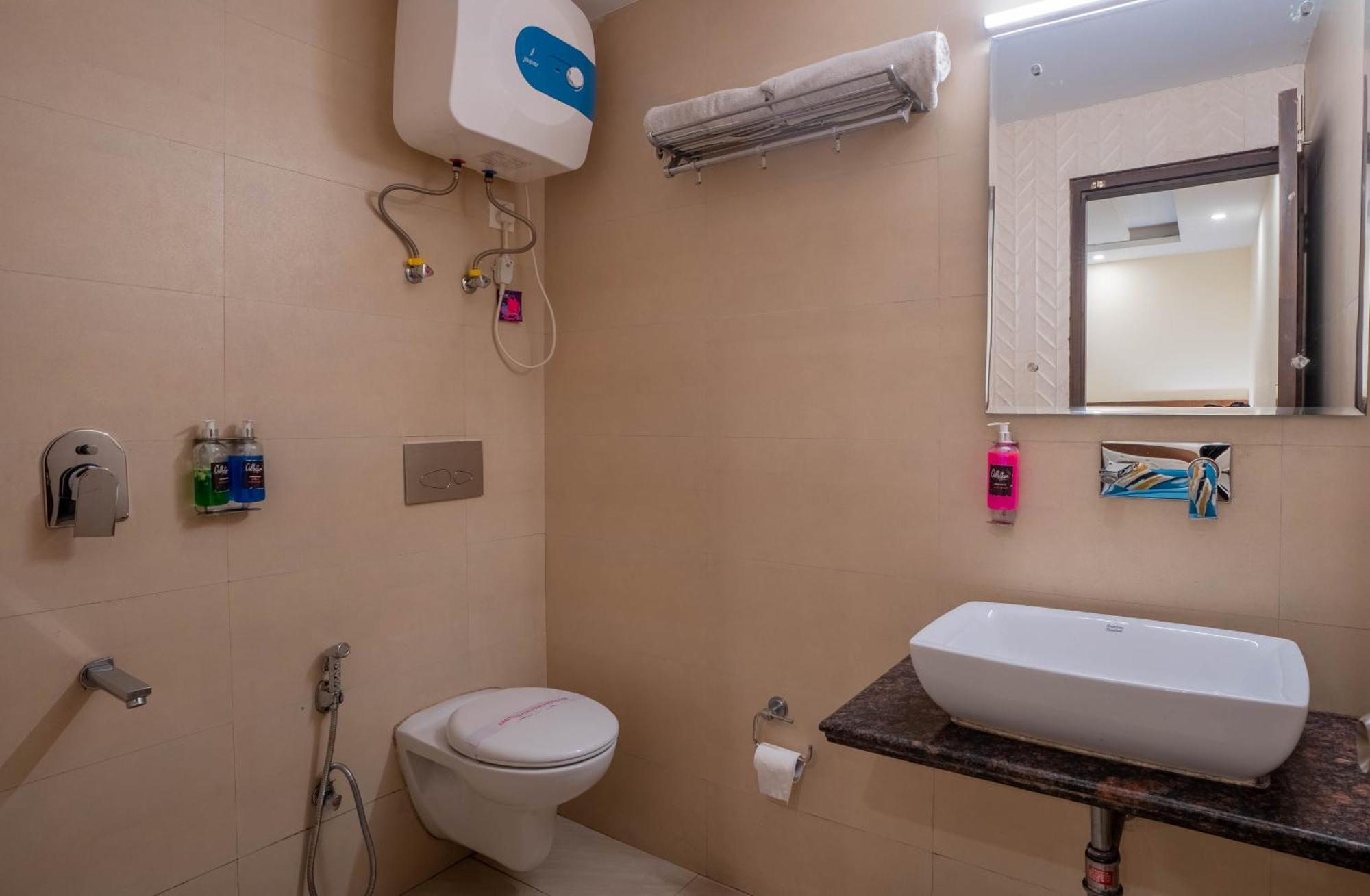 Perfectstayz Vista 5 Min Walk To Mall Road มัสซูรี ภายนอก รูปภาพ