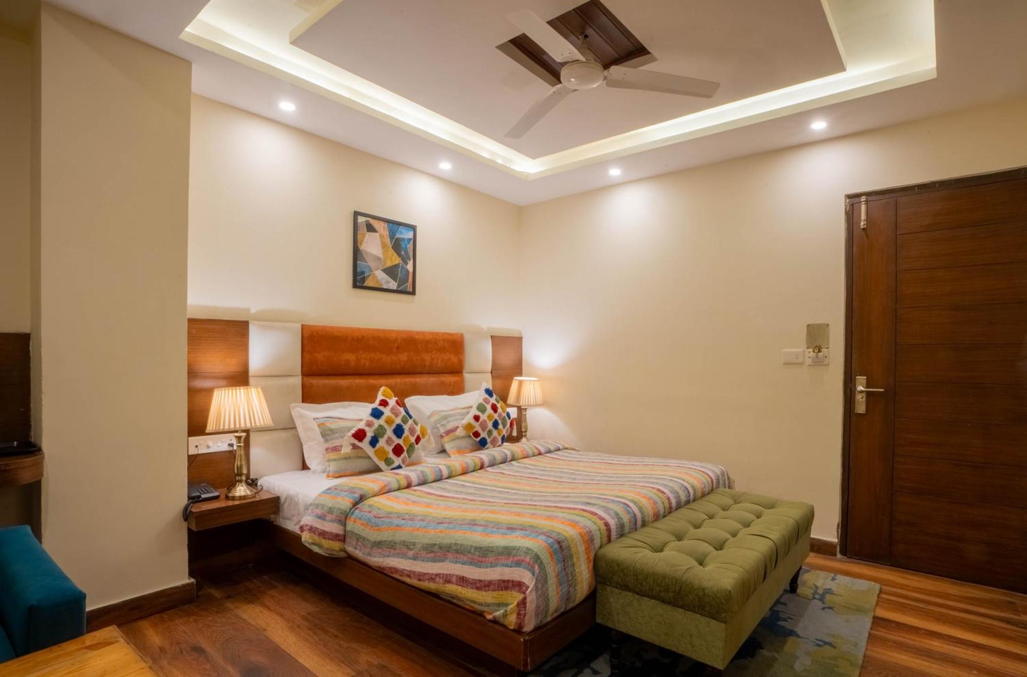 Perfectstayz Vista 5 Min Walk To Mall Road มัสซูรี ภายนอก รูปภาพ